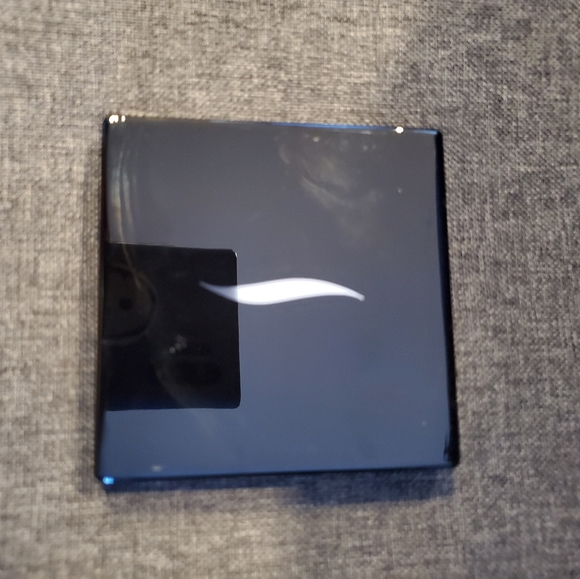 6/$30  ππ¨  Like new sephora eye shadow compact! - Picture 3 of 5